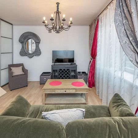 Luxury Gaono Apartments Vilnius Old Town I Self Check In I Free Private Parking VNO Exterior foto