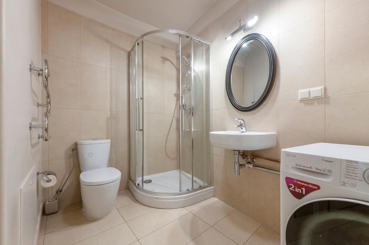 Luxury Gaono Apartments Vilnius Old Town I Self Check In I Free Private Parking VNO Exterior foto