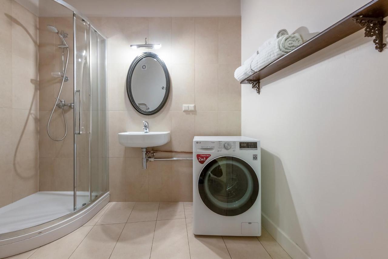 Luxury Gaono Apartments Vilnius Old Town I Self Check In I Free Private Parking VNO Exterior foto